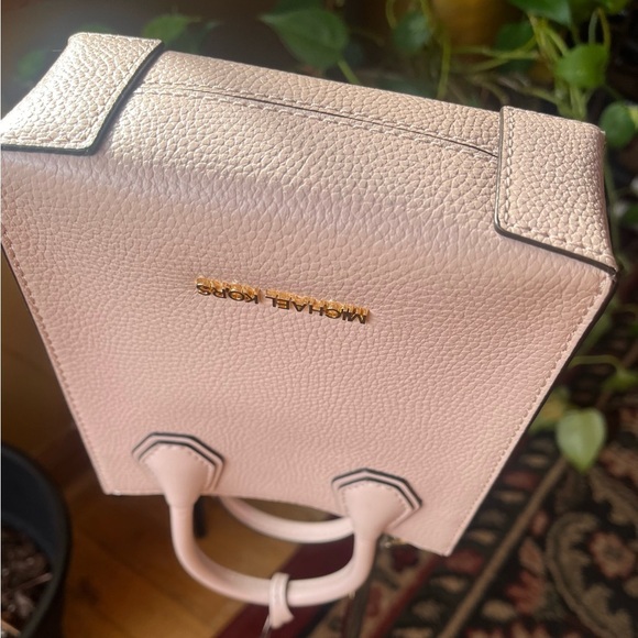 MICHAEL KORS Powder Pink Leather Mercer XS Convertible Crossbody Like new - Picture 5 of 10